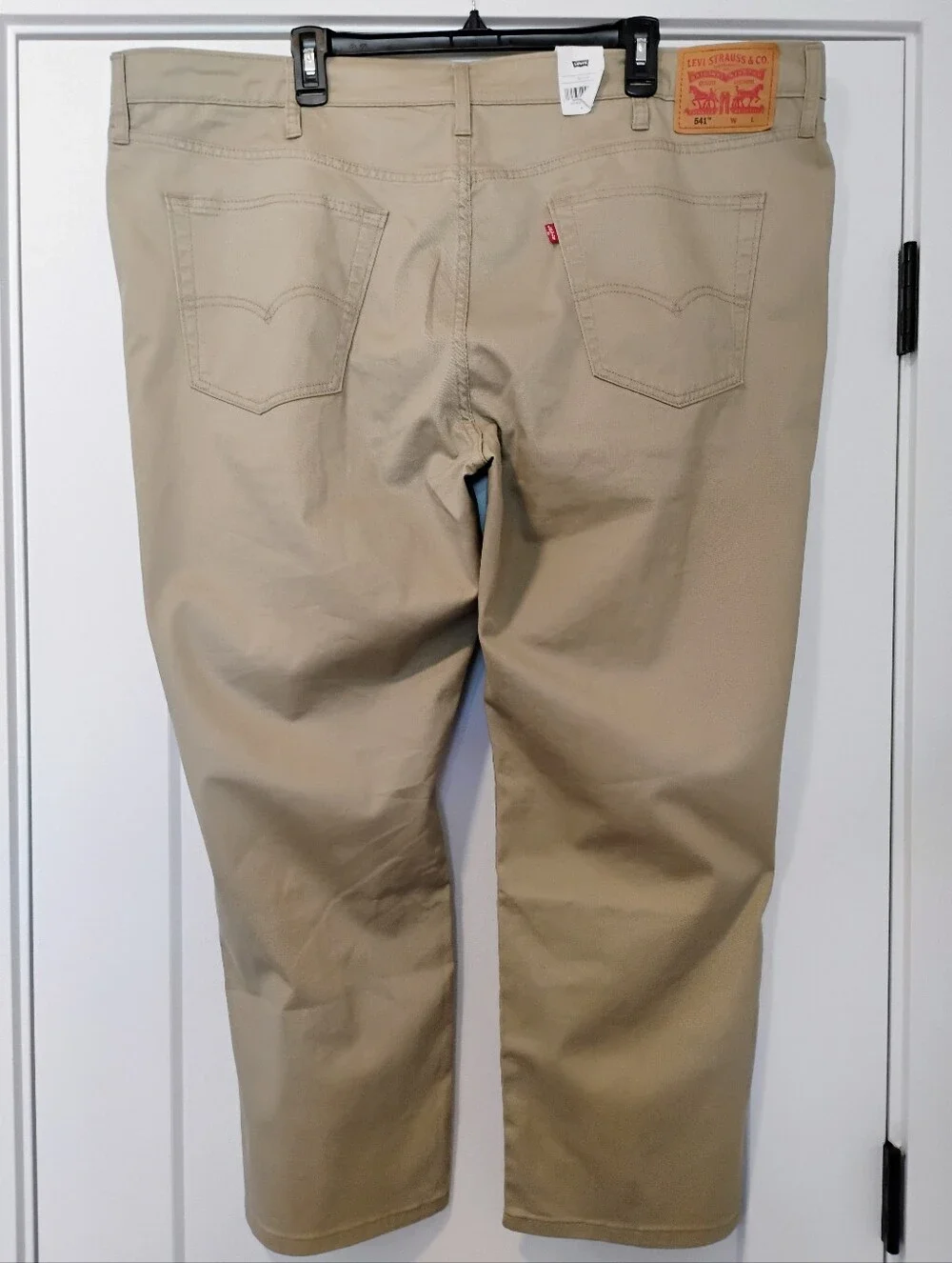 NWT 46x29 Levi's 541 Athletic Taper All Seasons Tech Khaki Jeans Big & Tall NEW